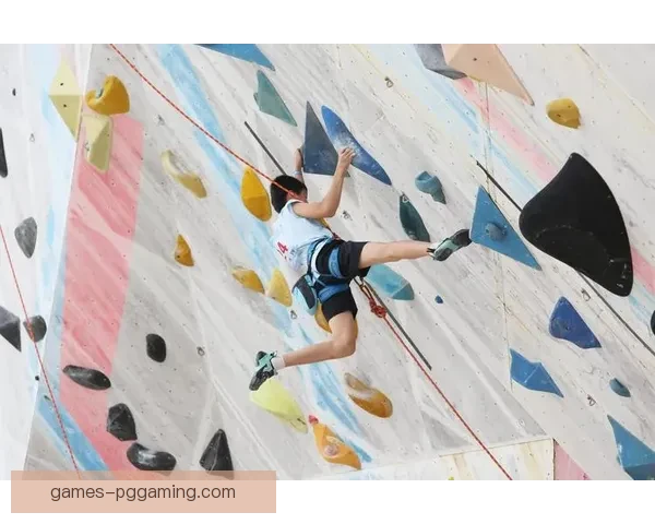 攀岩比赛精彩纷呈，谁将夺得桂冠？